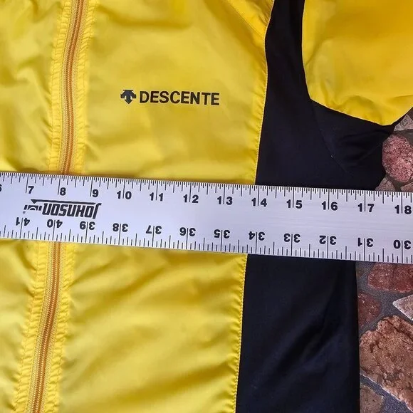Descente Yellow & Black Cycling Jacket Mens Lightweight, Size Medium Run Small - Picture 12 of 13